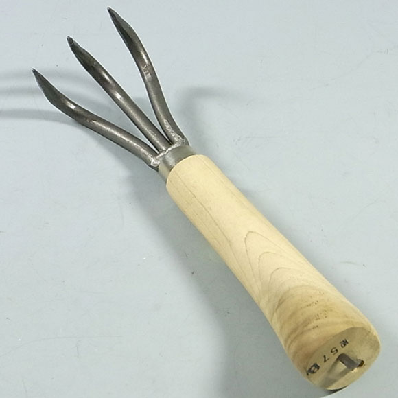 Gancho de raíz de 3 puntas – Espiga completa – (KANESHIN) “Longitud 210 mm” N.° 57B